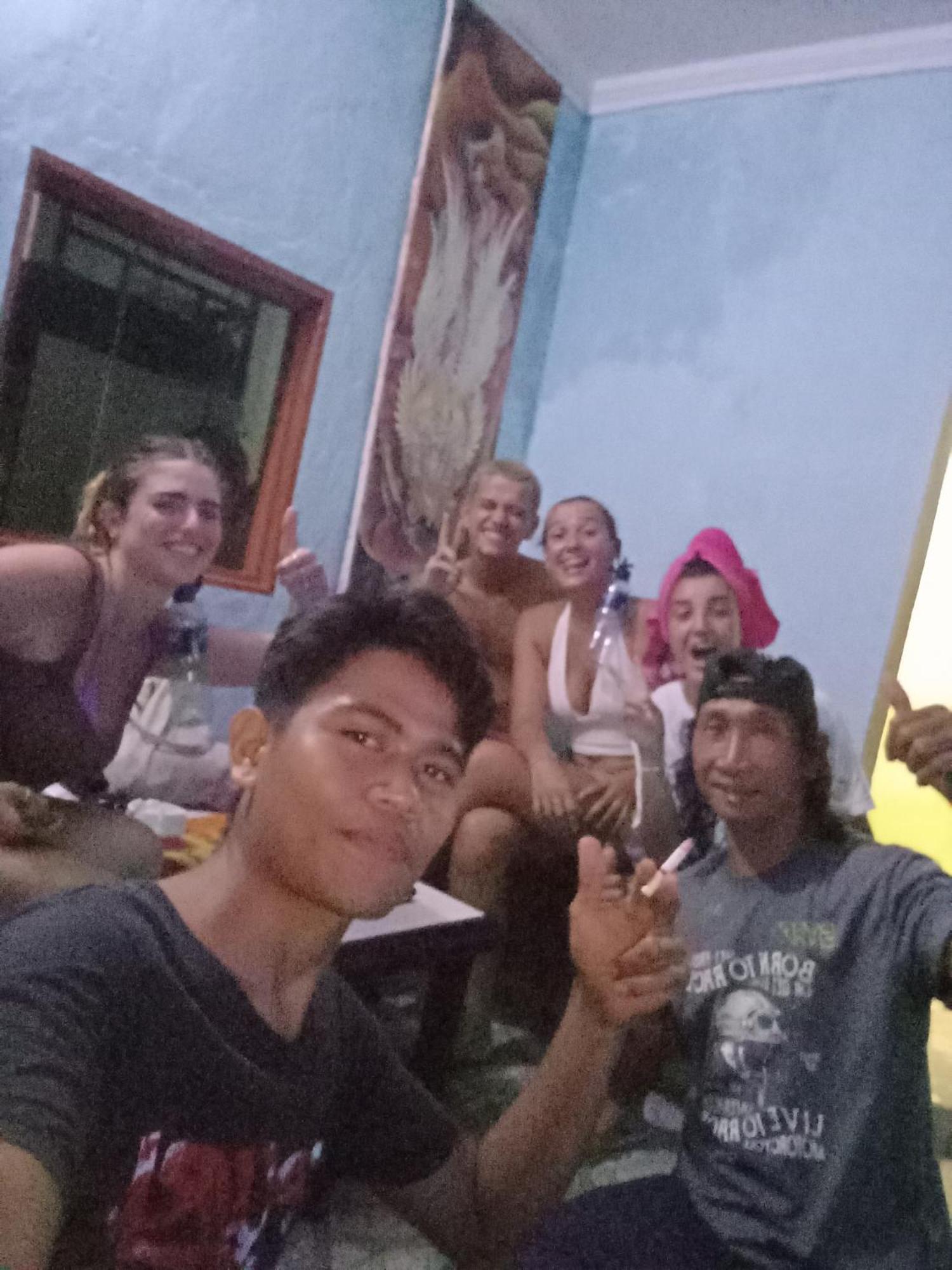 Atb Hostel Lovina Εξωτερικό φωτογραφία